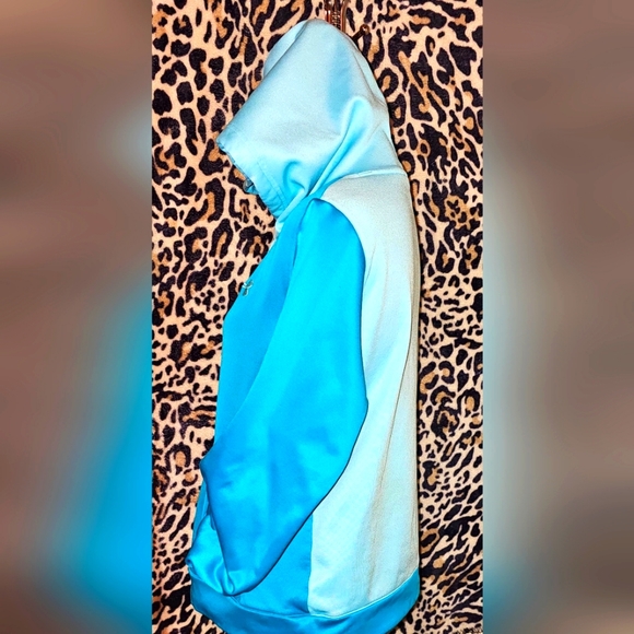 Under Armour hoodie - Picture 2 of 5